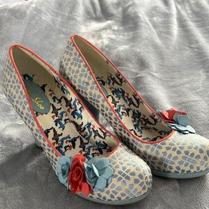Ruby Shoo size 10 fabric pumps